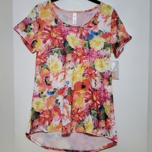 NWT LuLaRoe Classic T